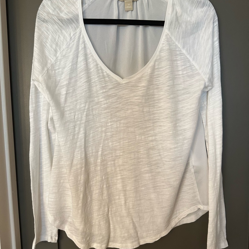 Banana Republic White V-Neck Blouse
